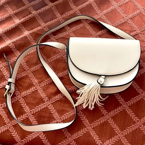 Bag - Picture 1 of 2